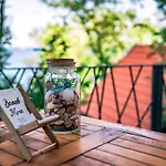 Vakantiehuis къщички синьо лято, черноморец - - Blue Summer *