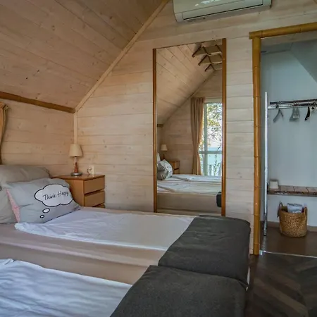 къщички синьо лято, черноморец - - Blue Summer * וארנה