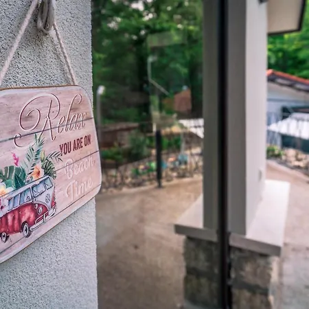 къщички синьо лято, черноморец - - Blue Summer *