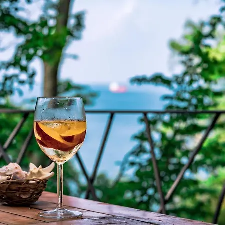 къщички синьо лято, черноморец - - Blue Summer Feriehus