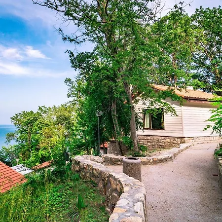 بيت للعطل къщички синьо лято, черноморец - - Blue Summer *