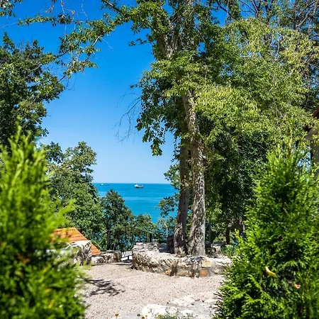 Къщички Синьо Лято, Хижа Черноморец - Blue Summer Houses, Chernomorets Chalet *