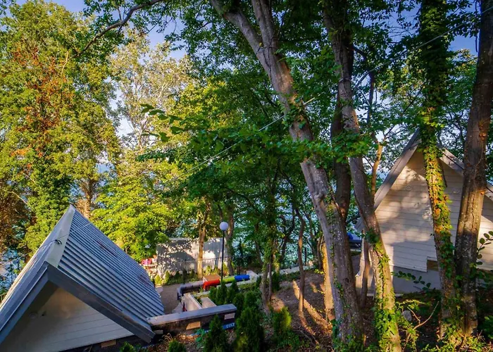 къщички синьо лято, черноморец - - Blue Summer